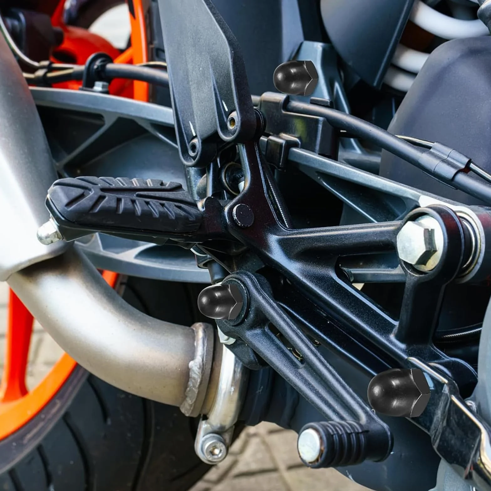 60 dadi per cappelli M8, colore nero, per viti, dadi esagonali, in acciaio al carbonio, utilizzati per il fissaggio di lampioni per auto, bici o stradali