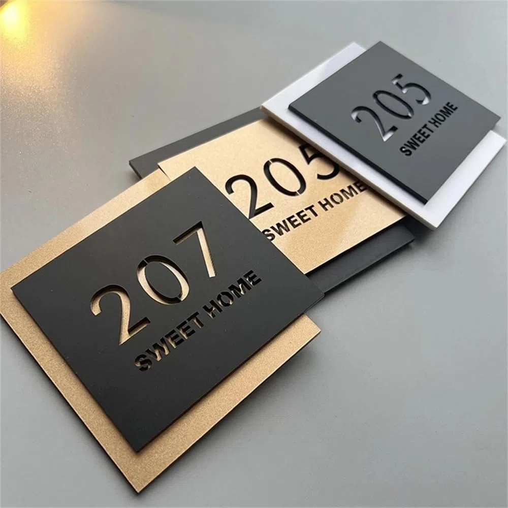 Targhette personalizzate acrilico 3D nero oro Numero civico Segno con nome strada fonte moderna Segno di indirizzo negozio