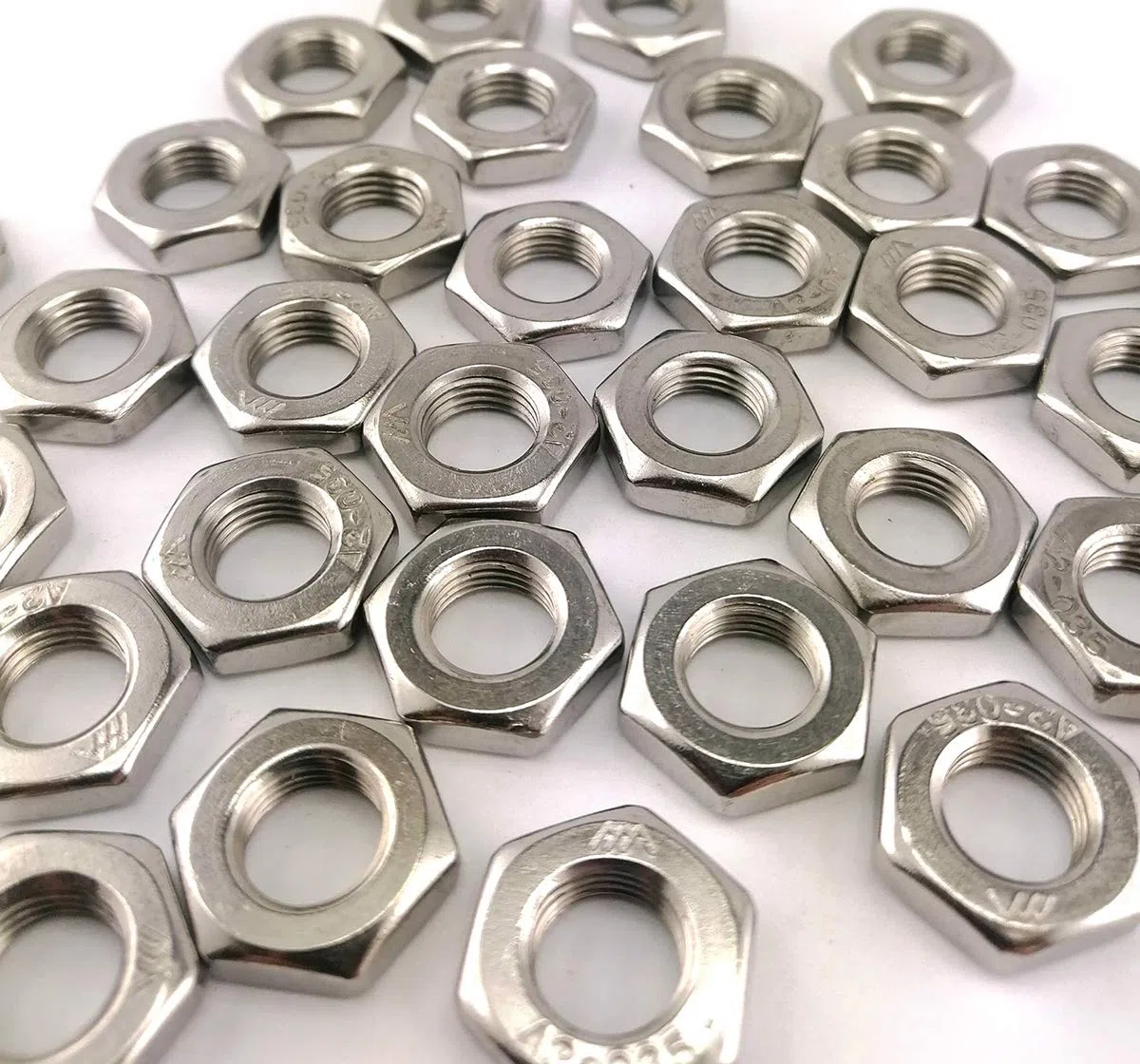 Bassa dado esagonale con filettatura fine in acciaio inox A2 DIN 439 (M8x1) x 50
