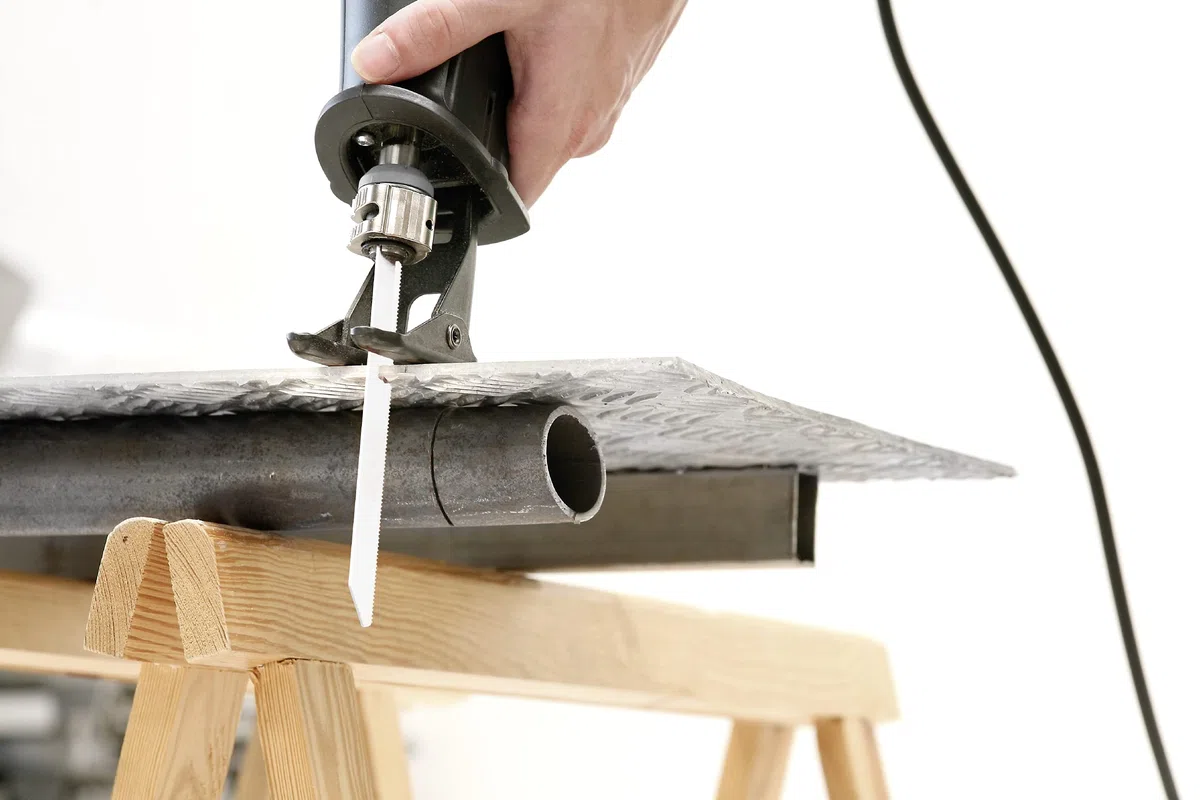 kwb Ogni 4 x Bi Sabre Set 8 pezzi seghe Recripro, lame per legno e metallo con gambo universale, adatte a tutte le code di volpe elettriche