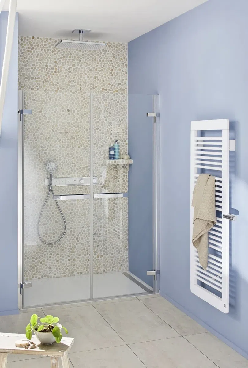 Foglio di mosaico con ciottoli di pietra levigata di colore bianco, ideale per rivestire pareti di bagno, WC, doccia, cucina, rivestimento a mosaico per pareti e vasche da bagno