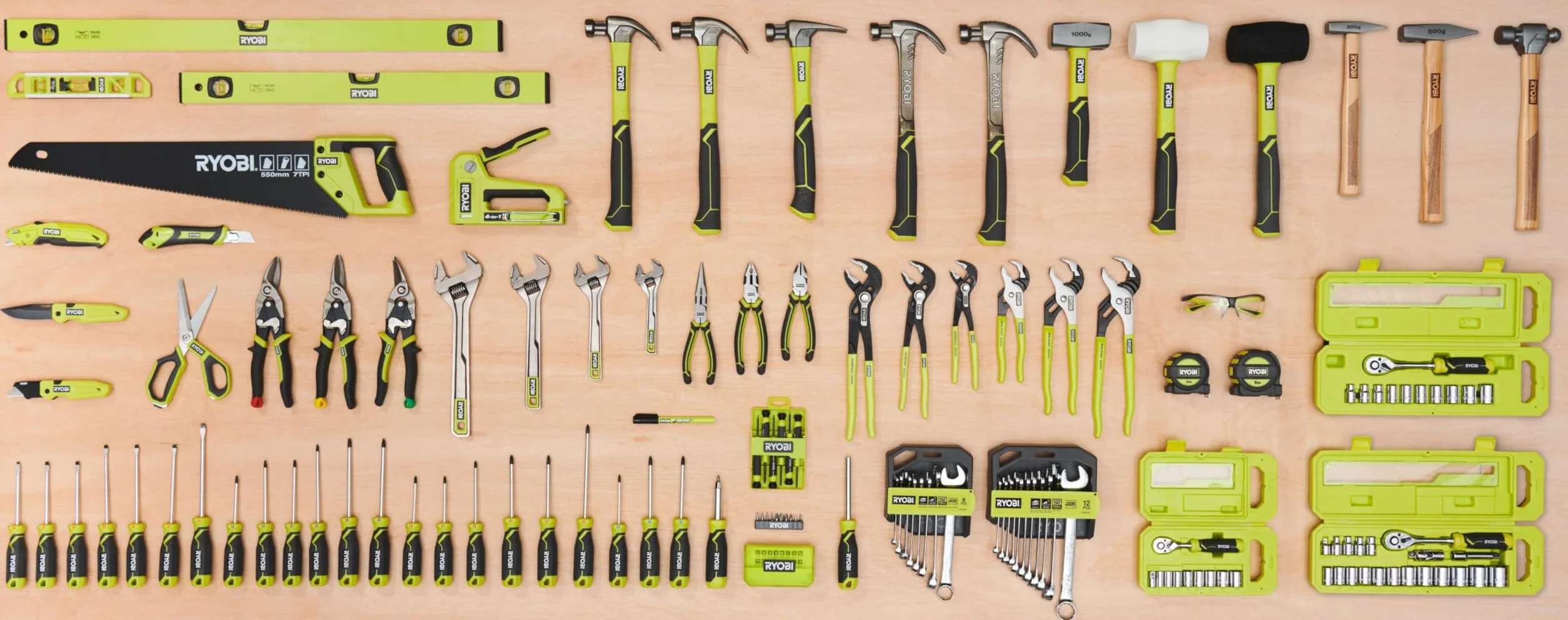 Ryobi RTM5M Metro a Nastro 5 Metri, Anti-Flessione, Guscio Gommato Anti-Urto, Blocco a Pulsante